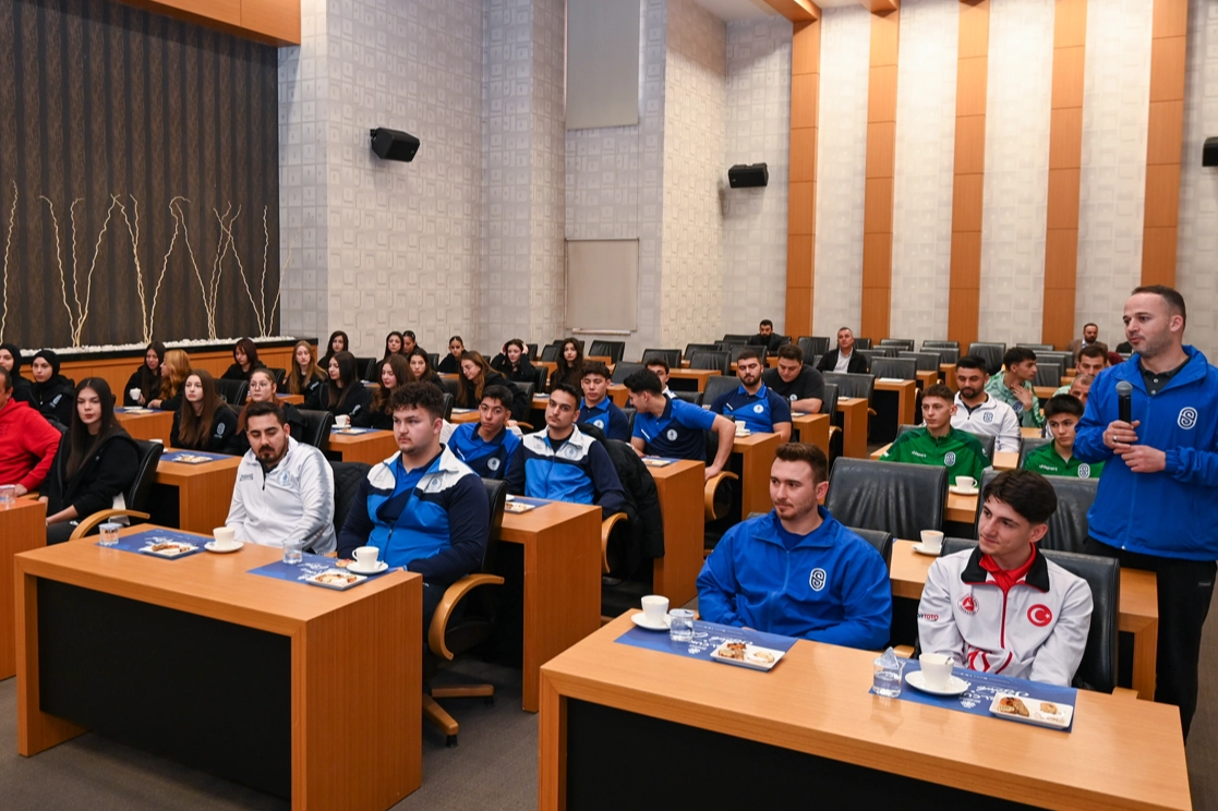 Konya Selçuklu’da sporculara moral ve destek 