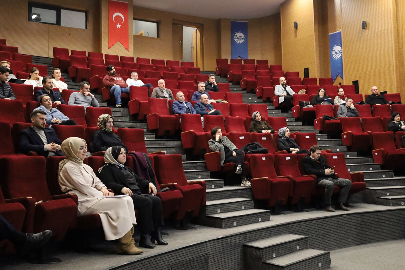 Sakarya Büyükşehir'den CİMER kullanan çalışanlara hizmet içi eğitim 