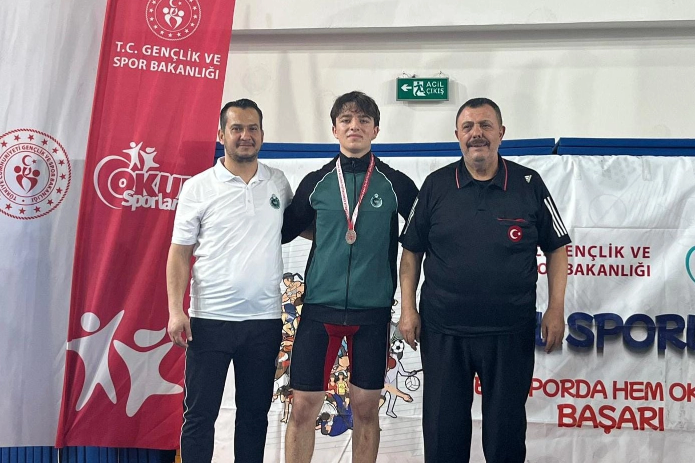 Halter ve güreşte Karatay rüzgarı 