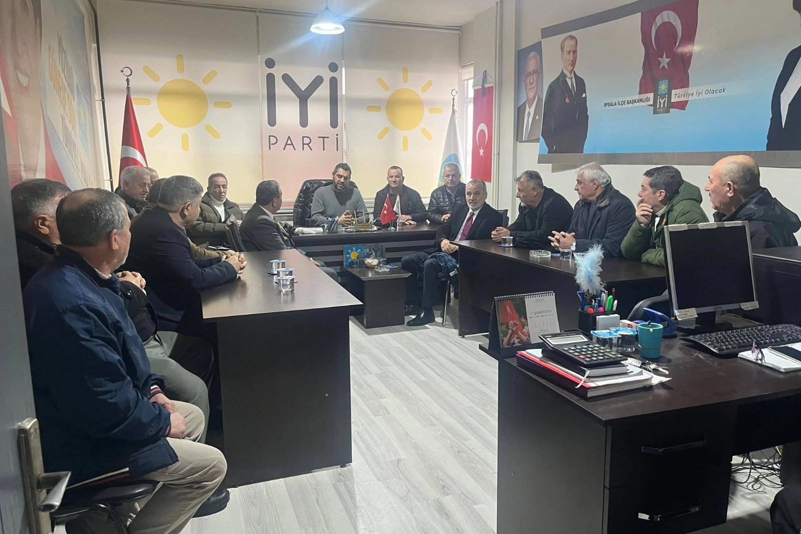 İYİ Parti heyeti İpsala’da esnafın nabzını tuttu 