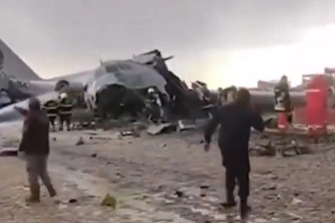 Bolivya’da para taşıyan uçak düştü: Çok sayıda ölü var 