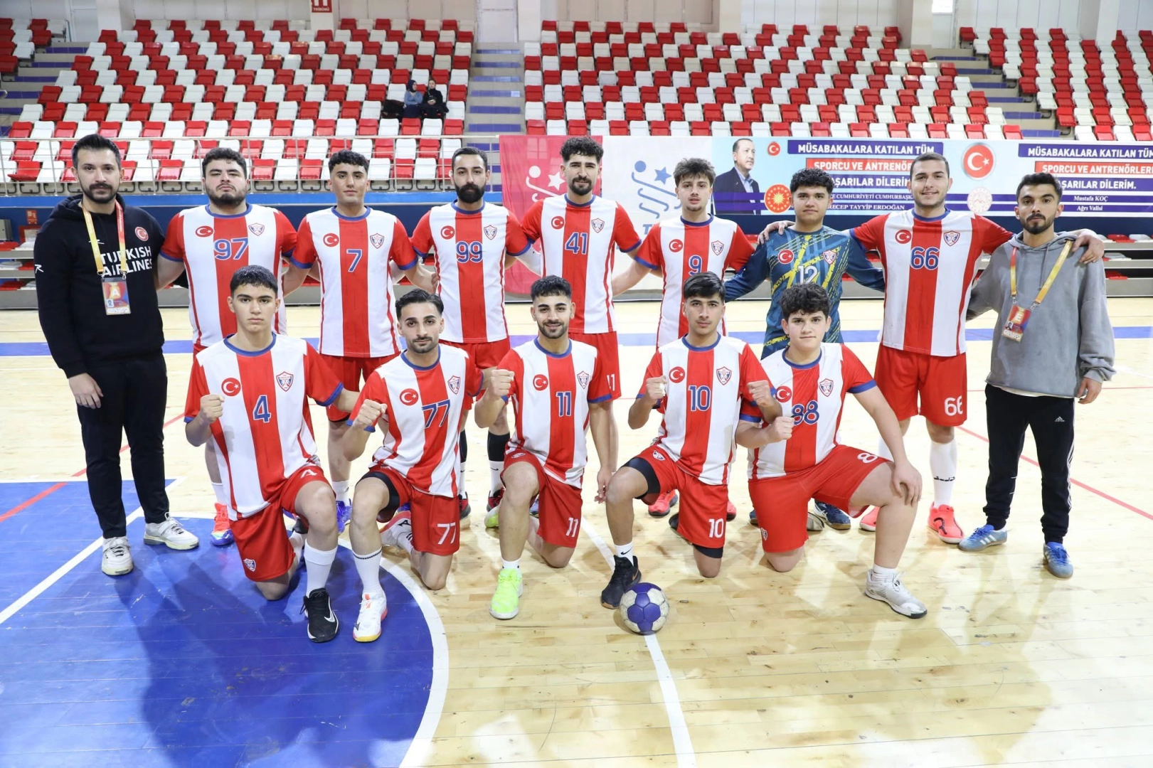 Ağrı hentbolda haftayı Van galibiyetiyle kapattı 