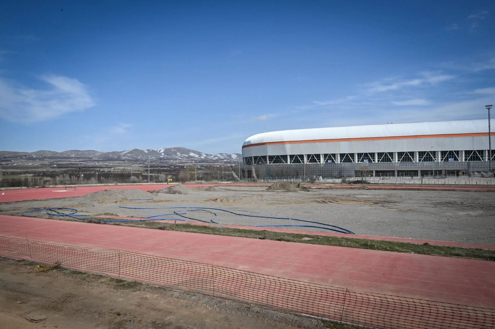 Malatya'da Spor Köyü Atletizm Pisti inşaatı başladı 