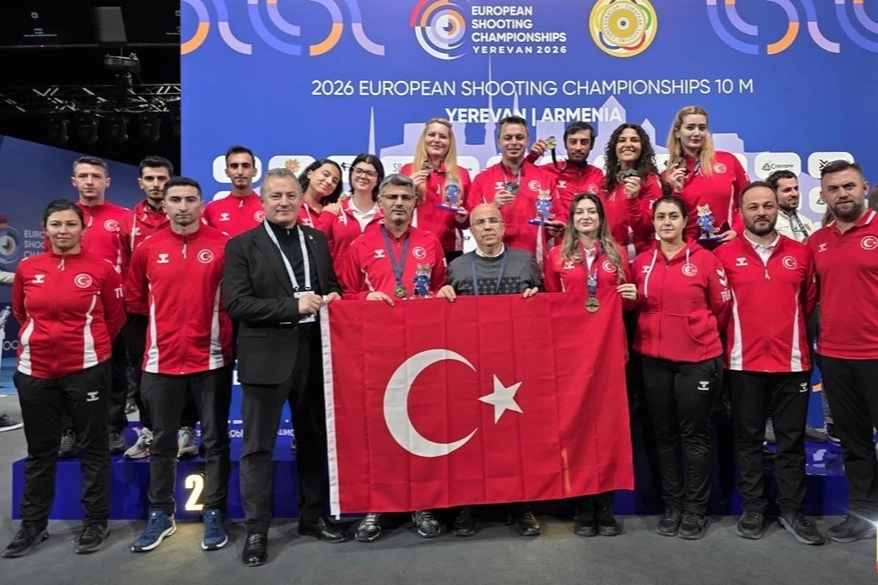 Türk Milli Tabanca Atış Takımı Avrupa'dan 3 madalya ile döndü 