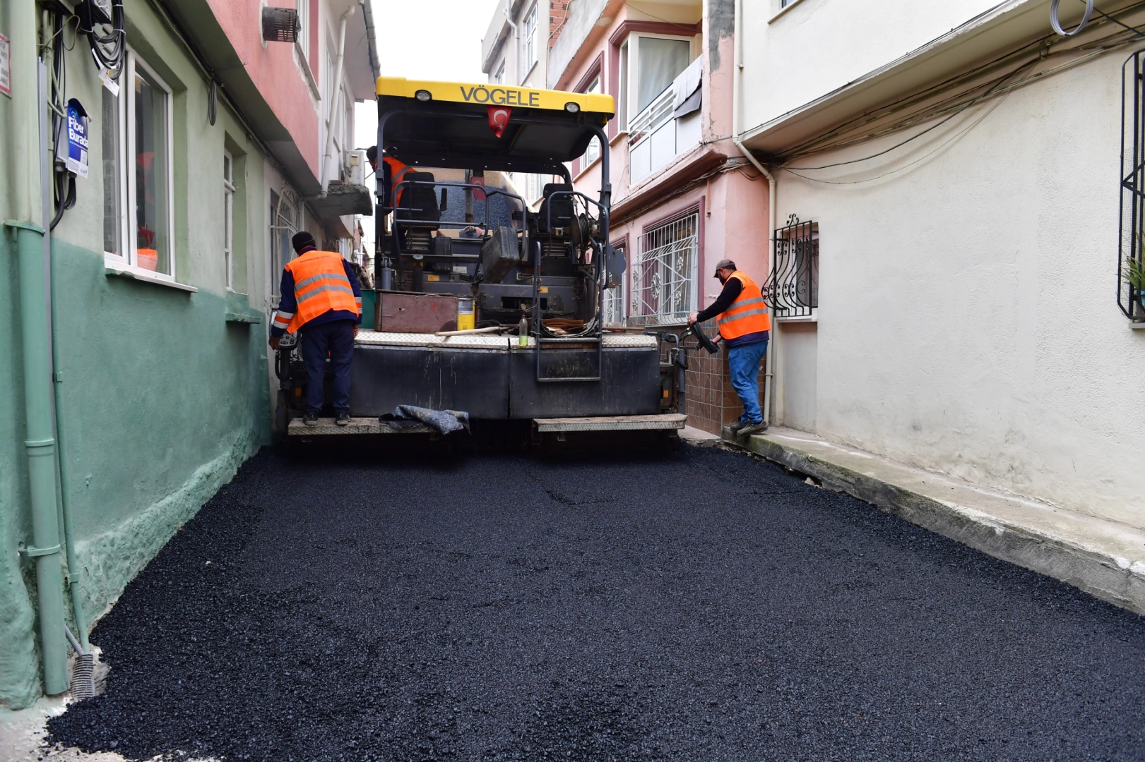 Bursa Osmangazi'de sokaklara yerel yönetim konforu 