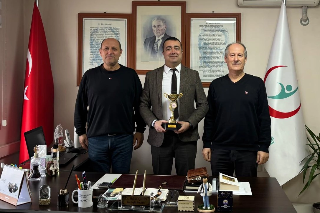 Masa tenisinde şampiyon Keşan İlçe Sağlık 