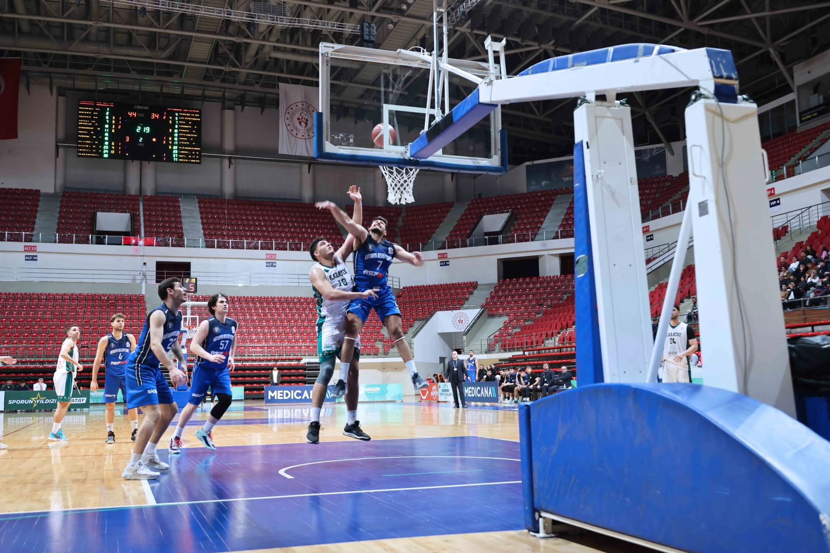 Konya Karatay play-off'a galibiyetle başladı 