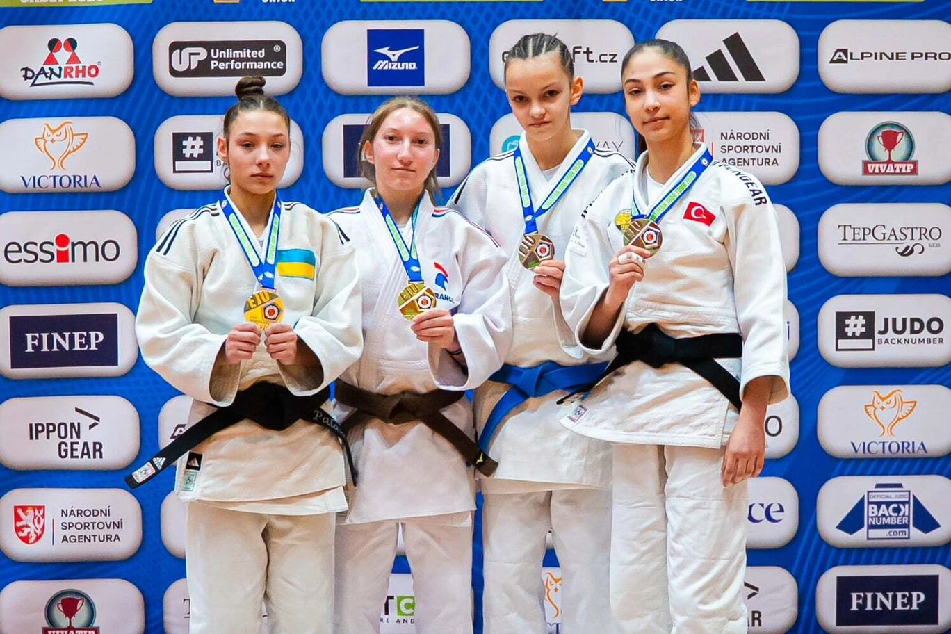 Konyalı sporcu Havva'dan bir ayda 2 madalya 