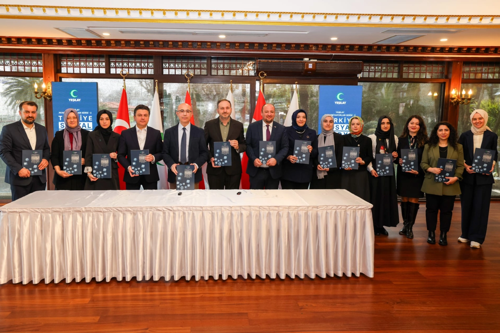 Yeşilay, sosyal medya bağımlılığına dikkat çekti 