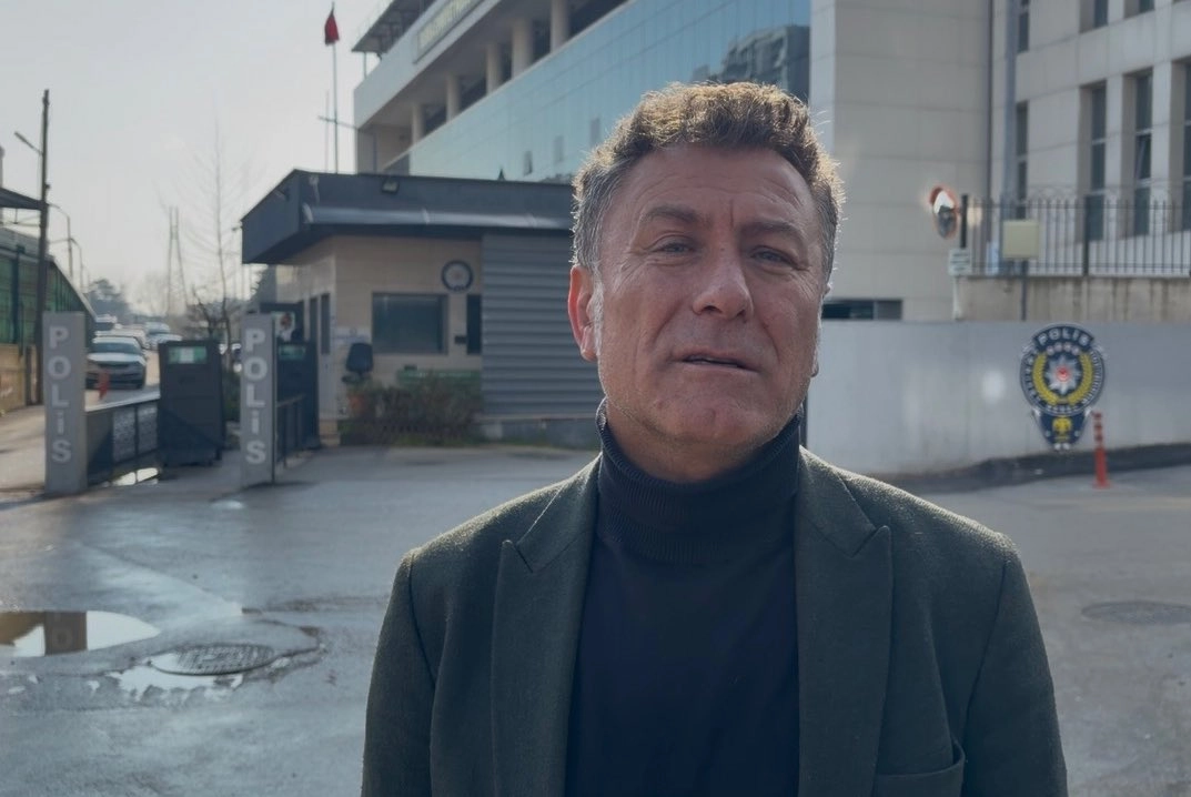 CHP'li Sarıbal Emniyet önünden seslendi: Bozbey'le görüşme talebimiz reddediliyor 