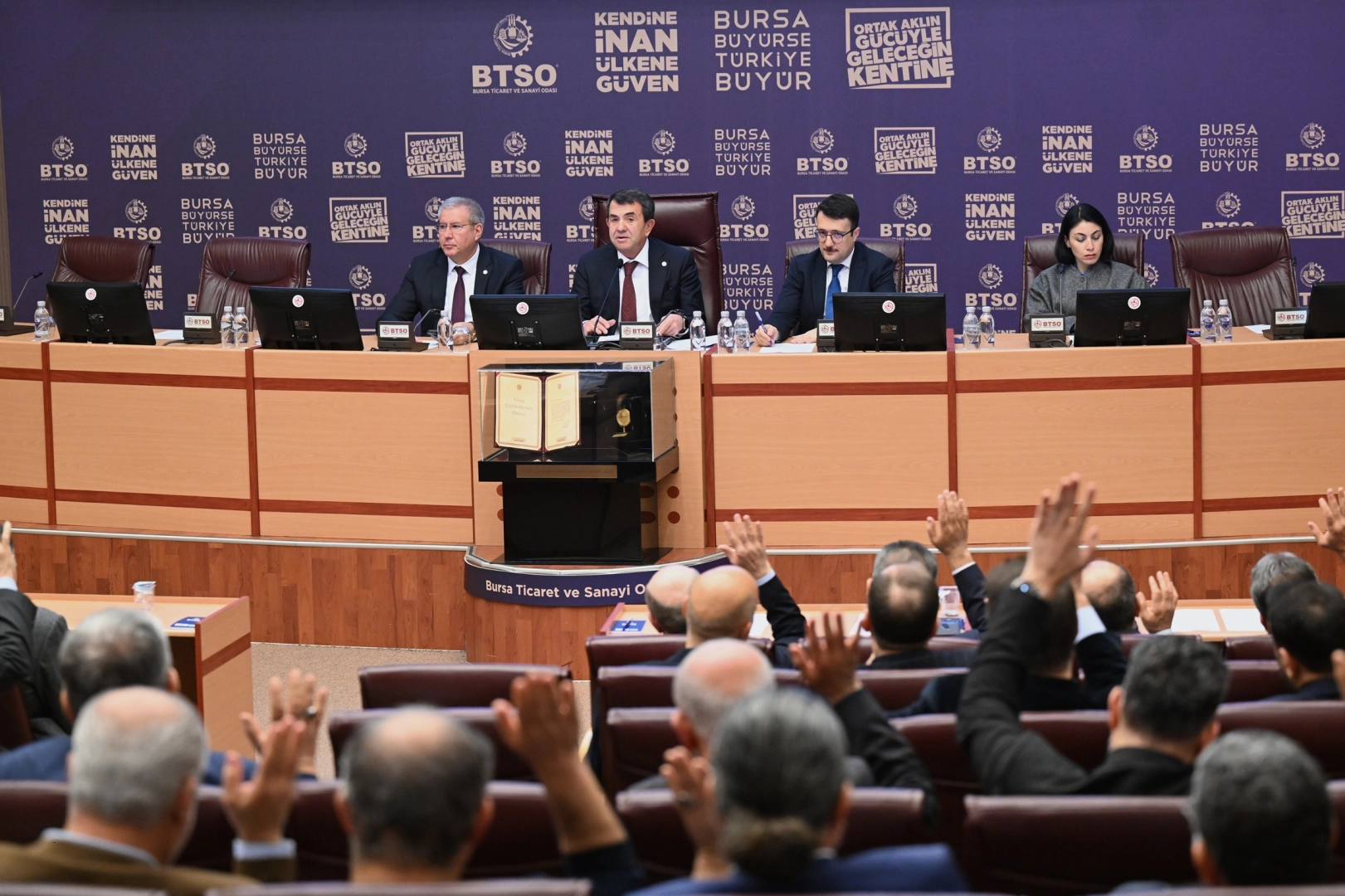 BTSO meslek komitelerinde sektörel değerlendirme 