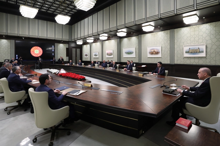 Orta Doğu, ekonomi ve Gazze bugün Kabine'nin masasında 