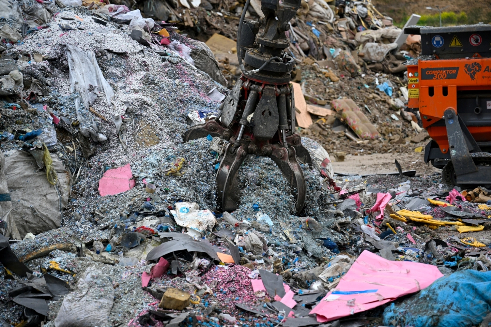 İzmir Bornova’da atıklar yakıta dönüşüyor 
