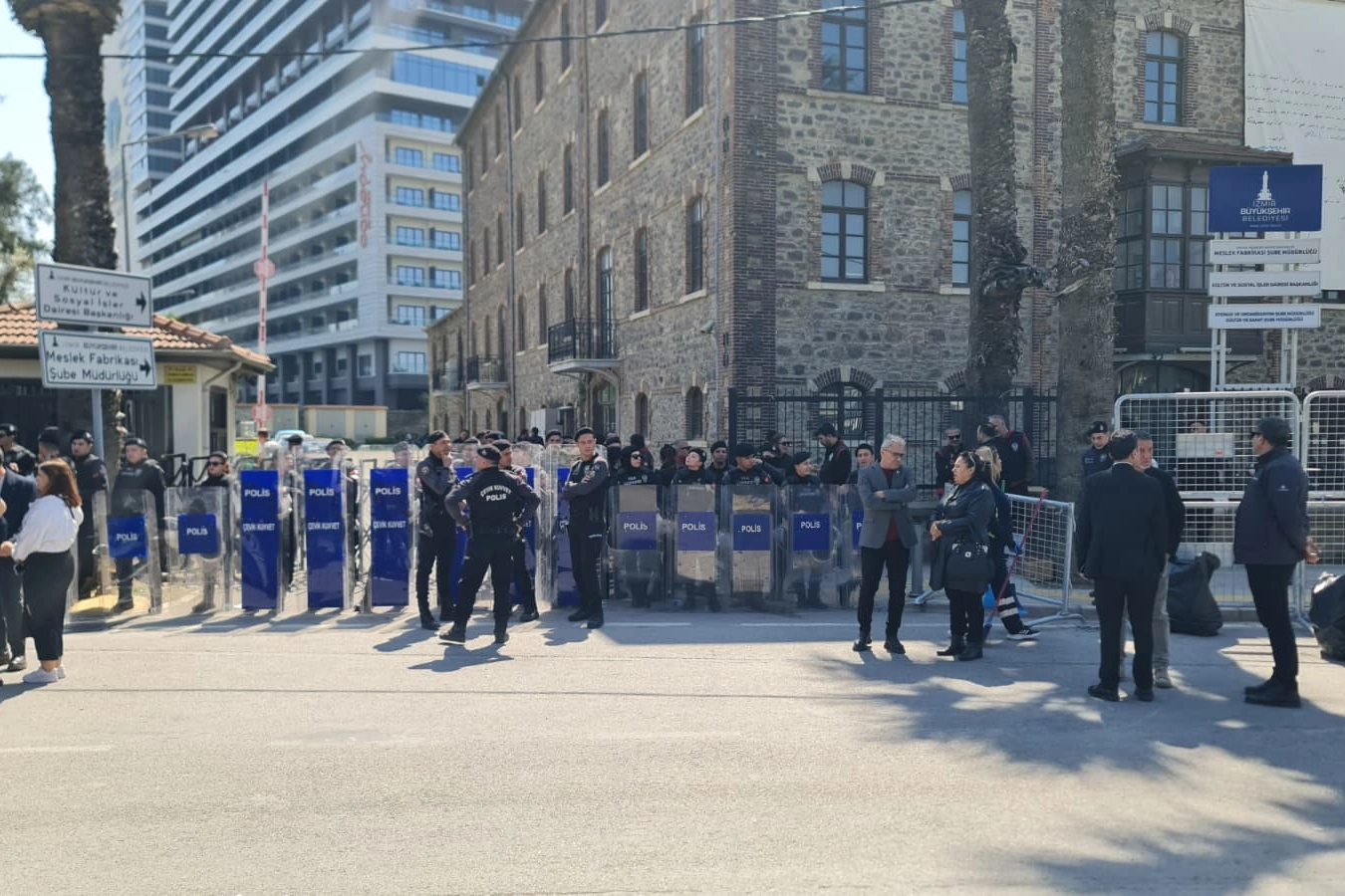 Başkan Tugay: Hukuki mücadeleyi sürdüreceğiz 