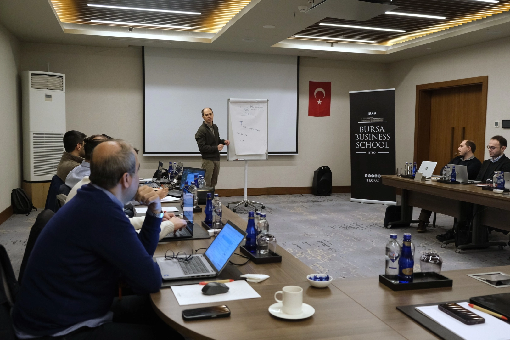 Bursa Business School’dan iş dünyasına yapay zeka eğitimi 
