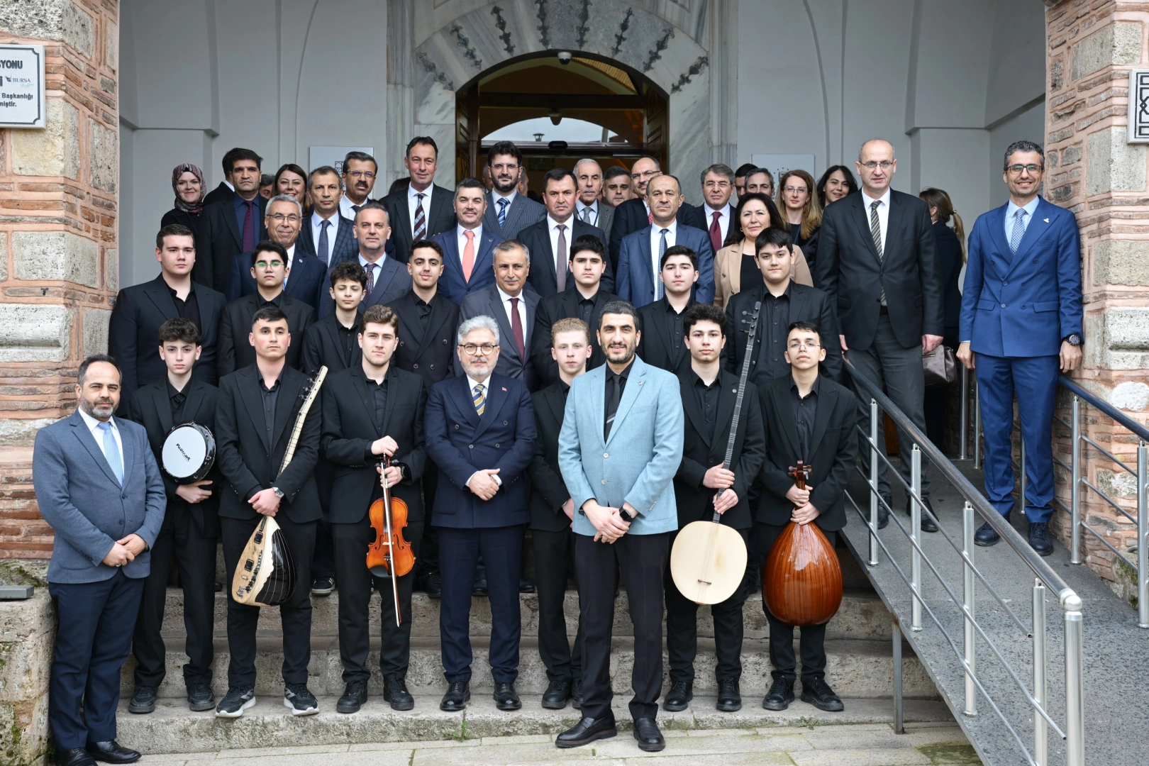 Bir Şehir Bin Derslik Bursa projesi tanıtıldı 