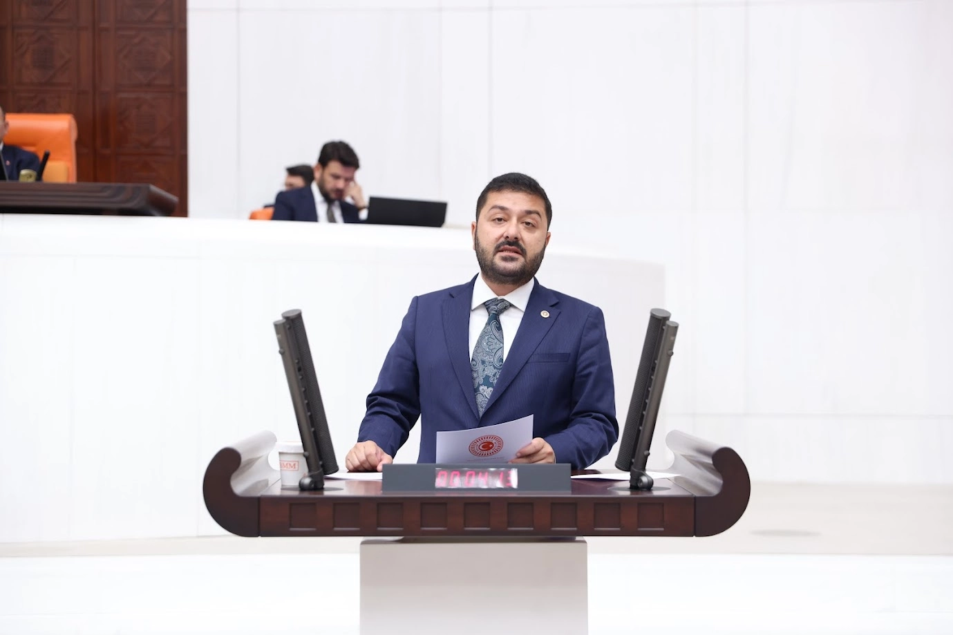 CHP’li Yazgan’dan hekimlere yeşil pasaport teklifi 