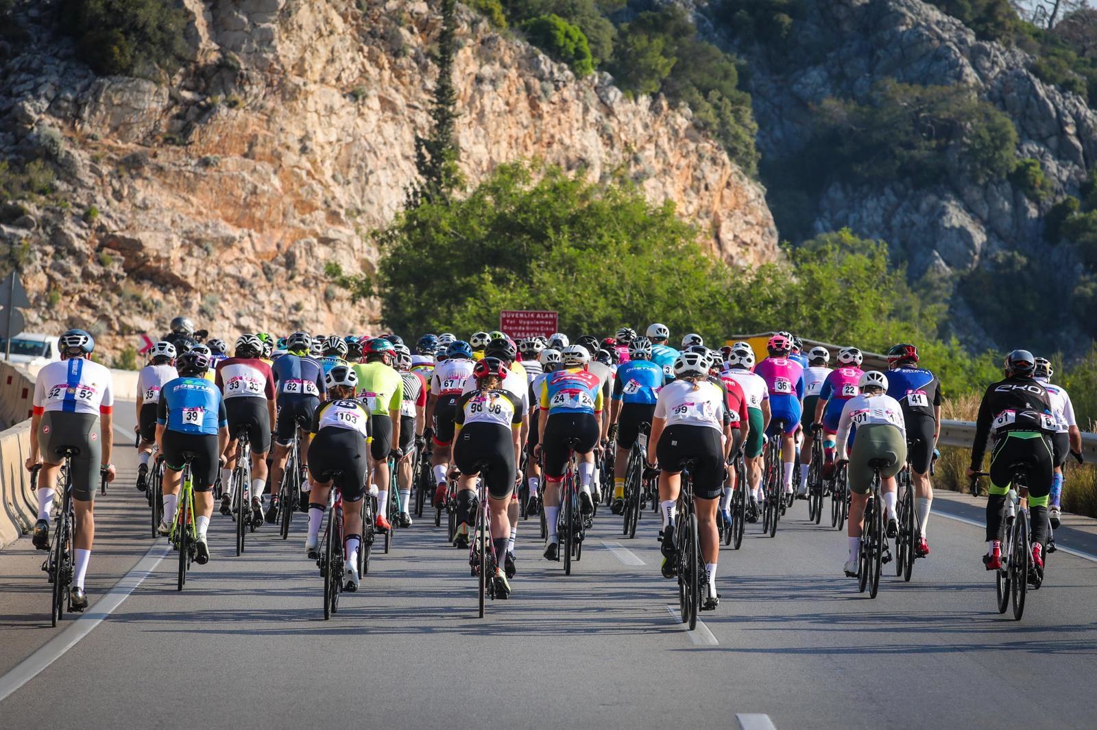 15 ülkeden 578 bisikletçi Antalya’da pedal çevirecek 