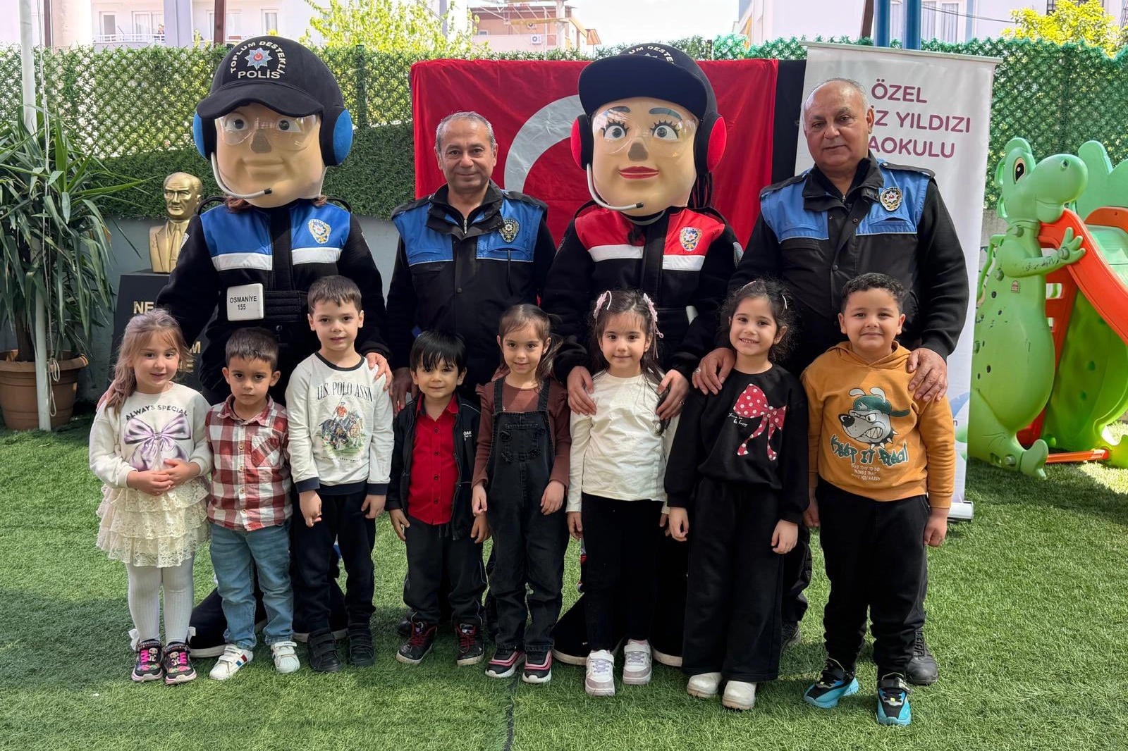 Osmaniye’de miniklere 'Poli' ile güvenlik eğitimi 