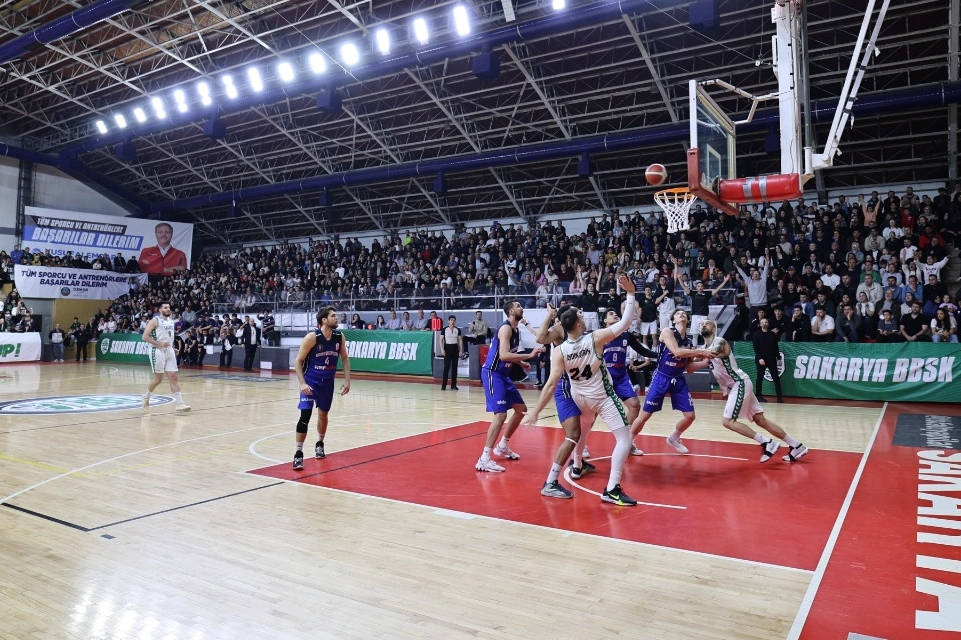 Sakarya yarı finalde ikinci maçına hazırlanıyor 