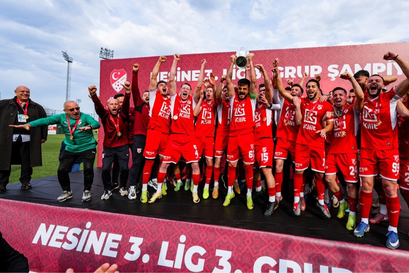 Sebat Gençlik Spor şampiyonluk kupasına kavuştu 