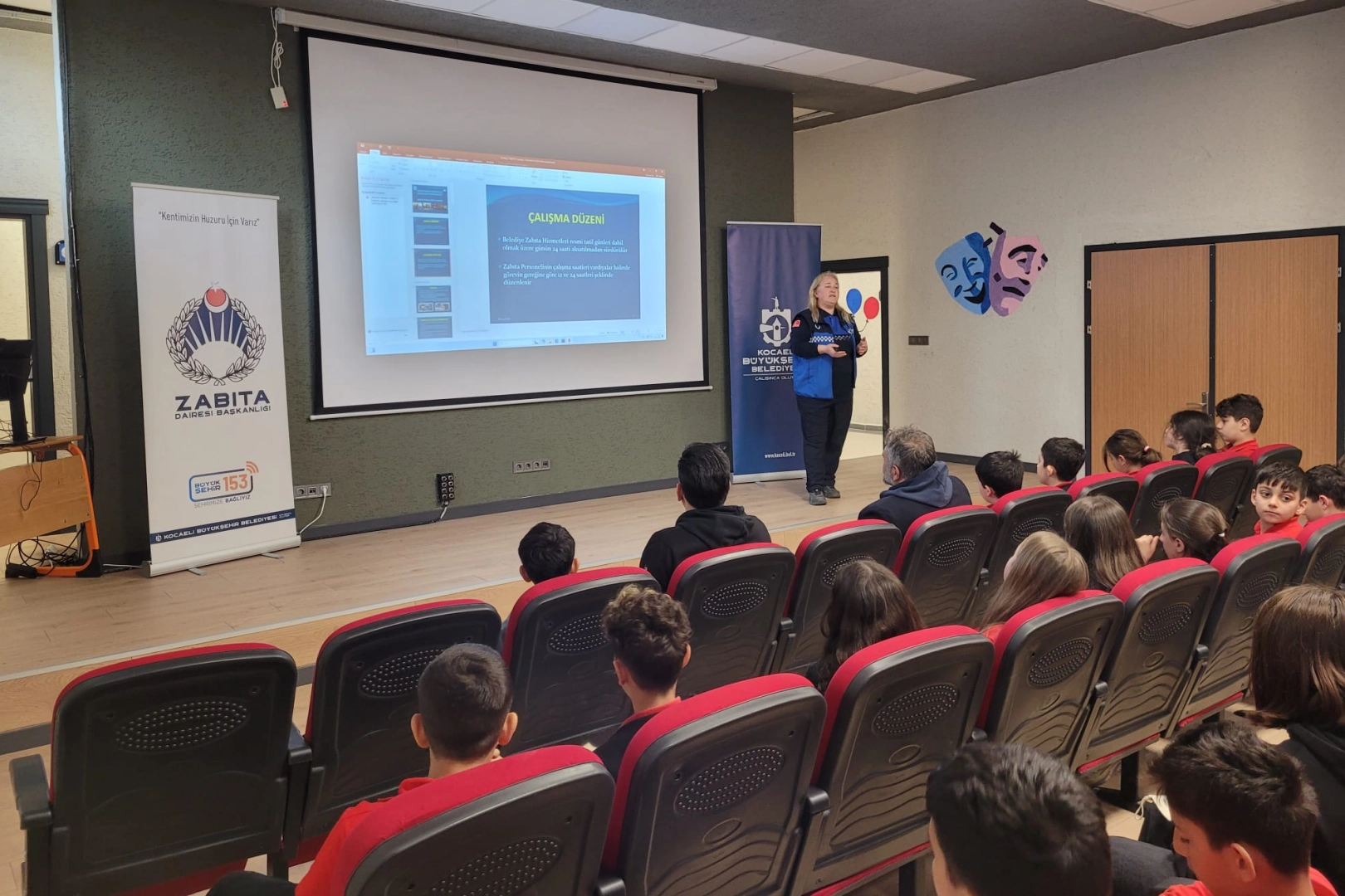 Kocaeli Zabıtası’ndan öğrencilere bilinçli tüketici eğitimi 