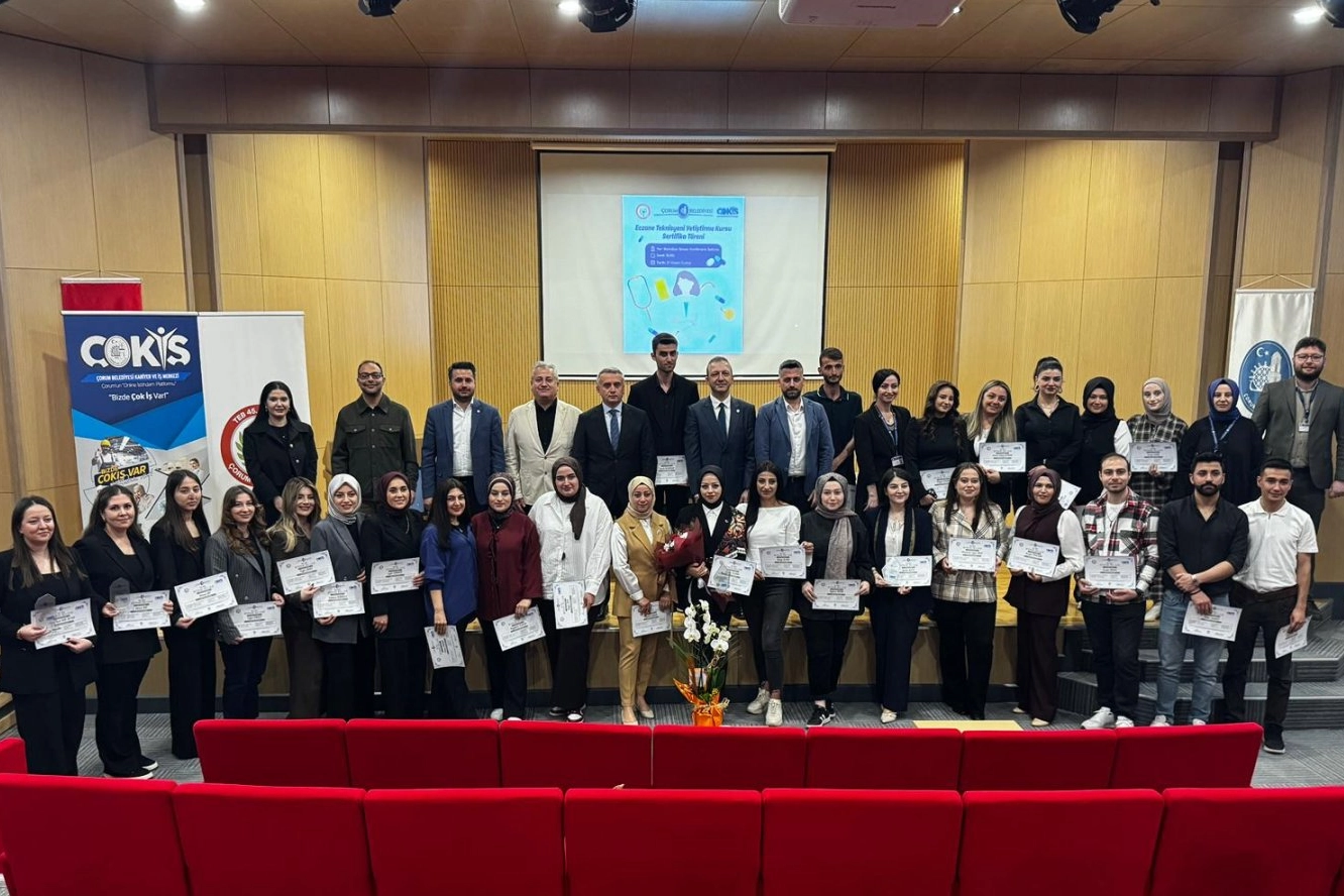 Çorum’da 'Farmahane' kursiyerleri sertifikalarını aldı 