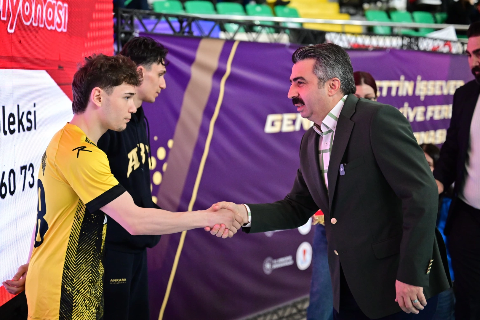 Bursa Yıldırım'da boks rüzgarı 