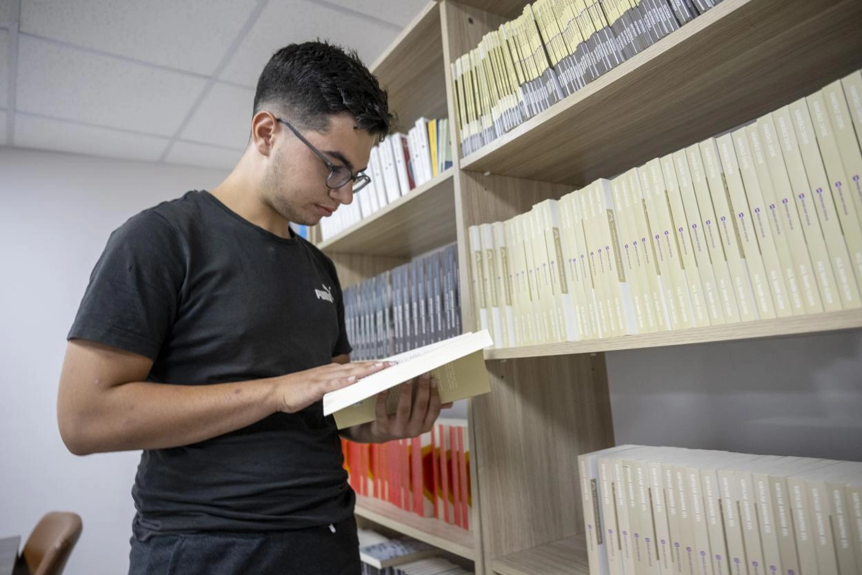 Mersin’de dijital kütüphane dönemi başladı 