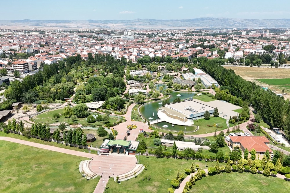 Eskişehir Hayvanat Bahçesi güçlü konumunu koruyor 