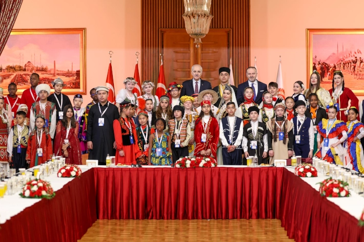 26 ülkeden dünya çocukları TBMM'de 