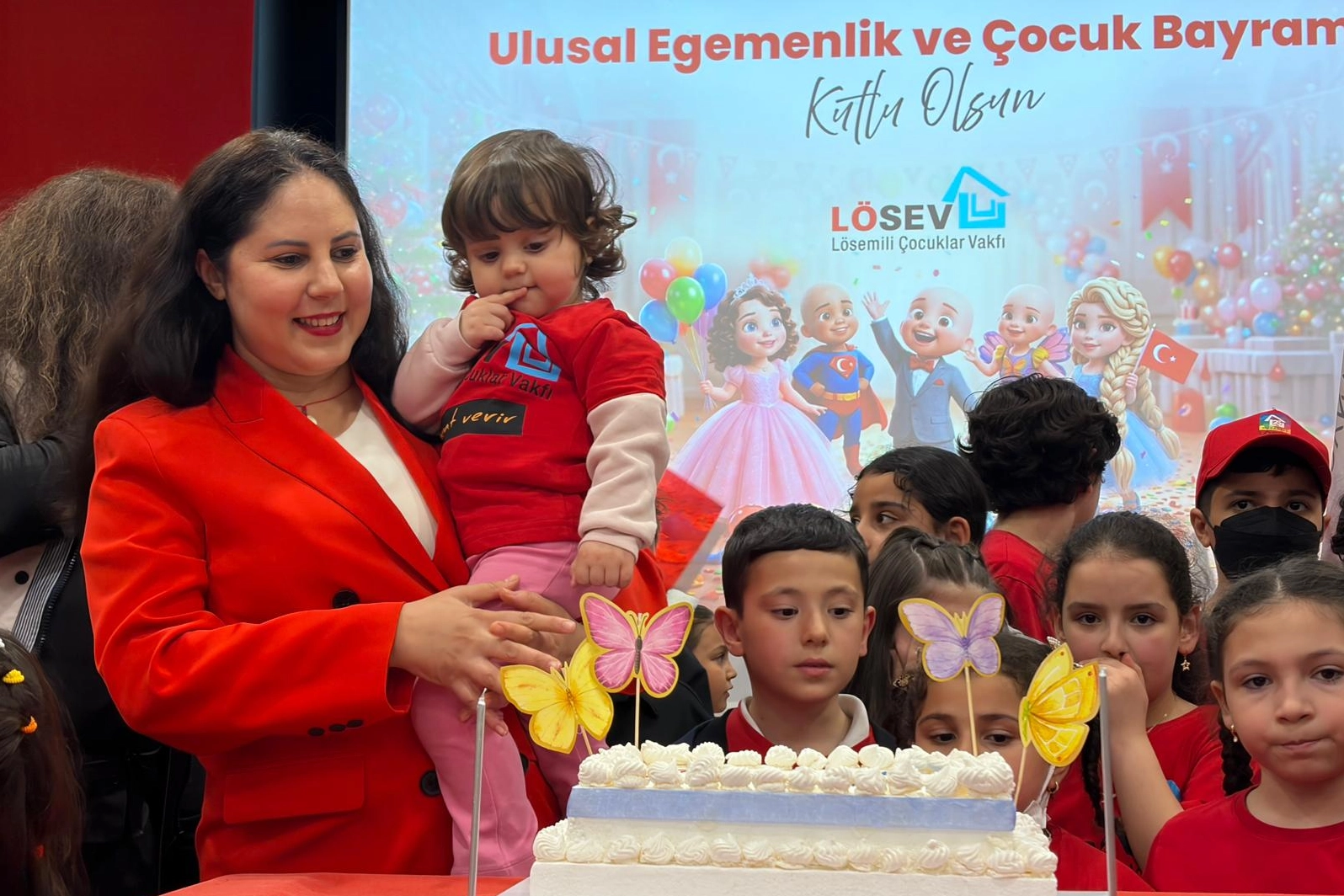 Lösemili çocukların LÖSEV ile 23 Nisan coşkusu 