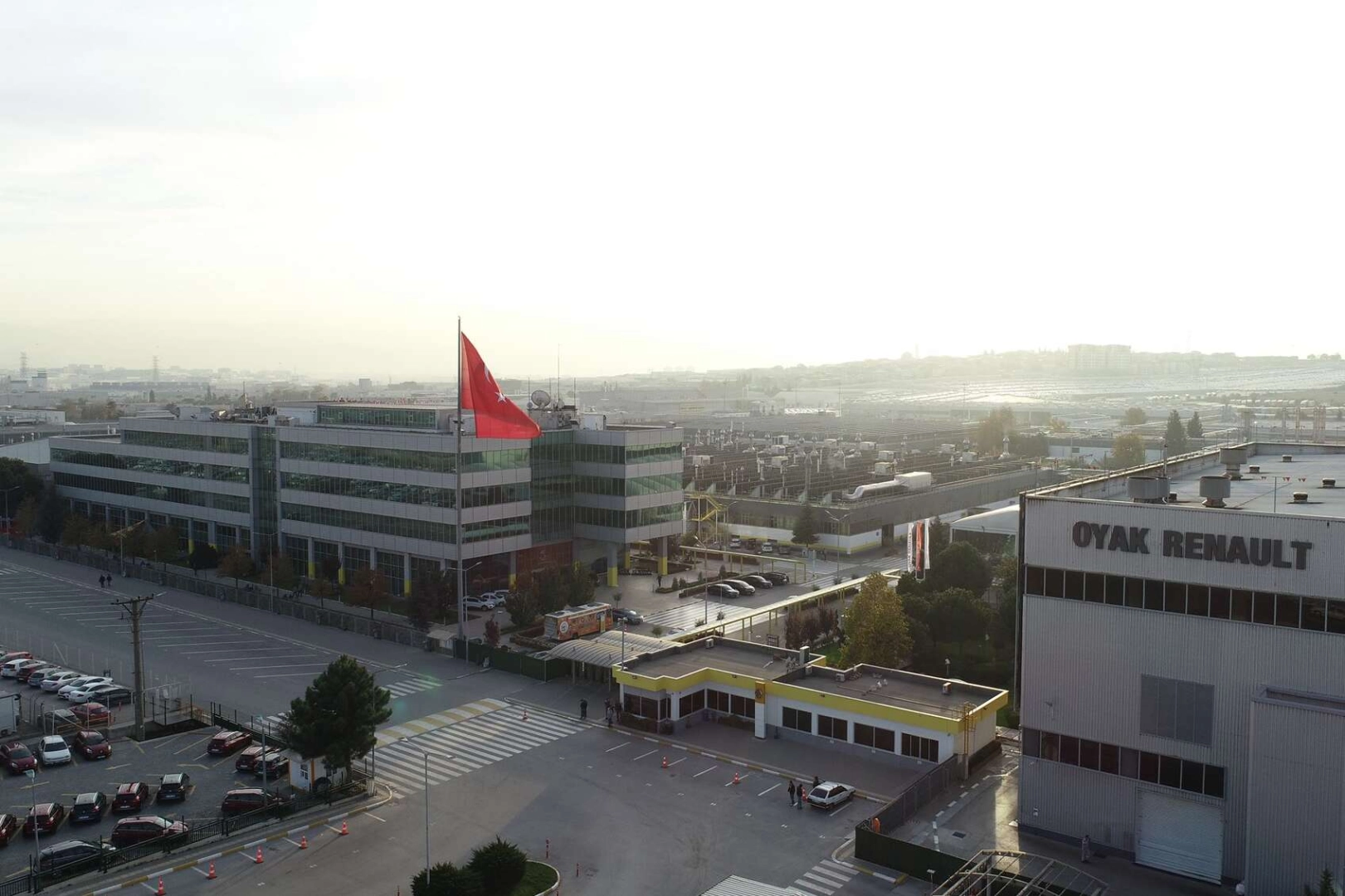 Renault Group yılın ilk çeyreğinde büyümeyi sürdürdü... Toplam gelir yüzde 7,3 arttı 