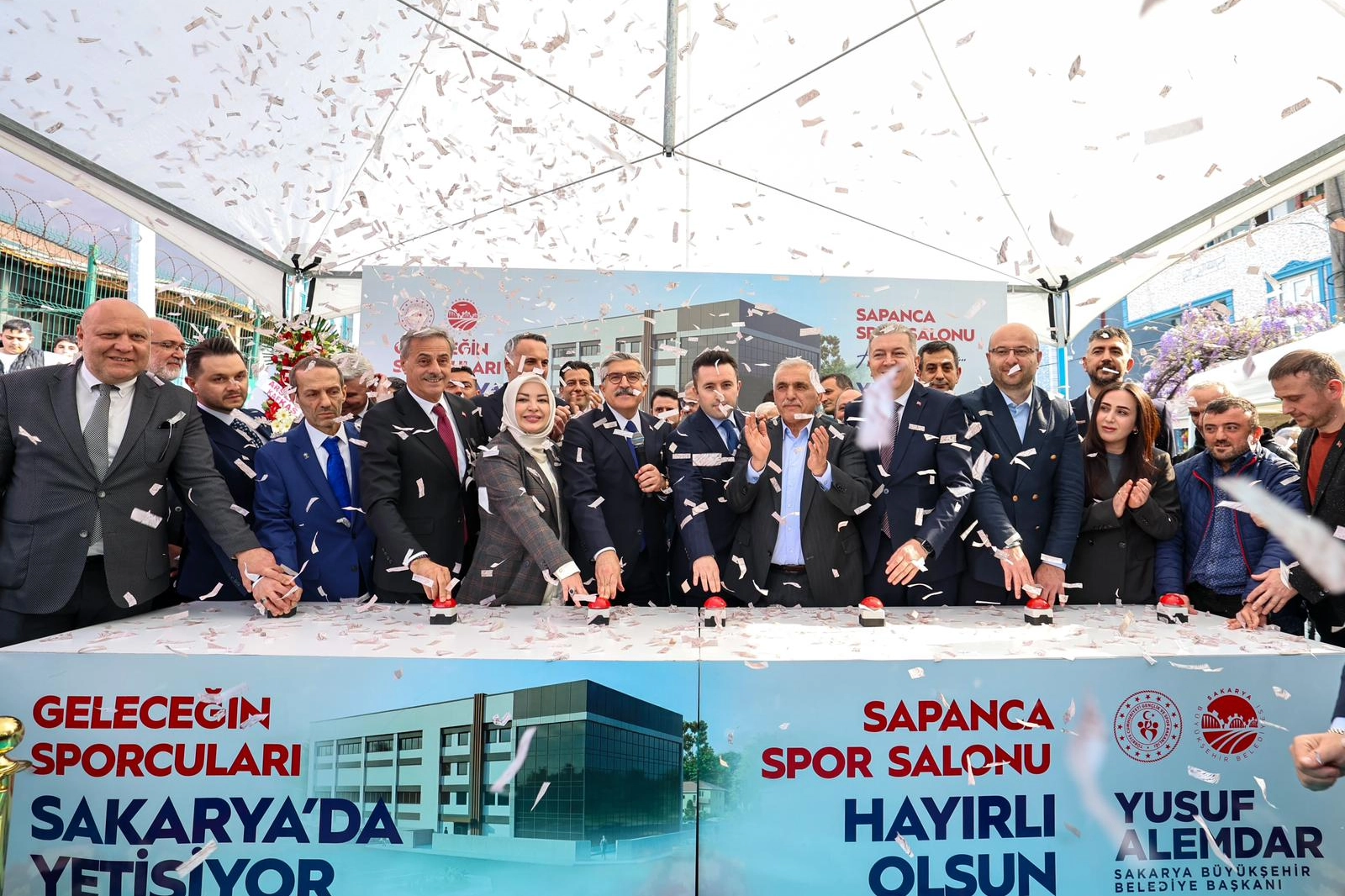 Sakarya’da spor hamlesi... Spor Salonu'nda 4. temel Sapanca’ya 