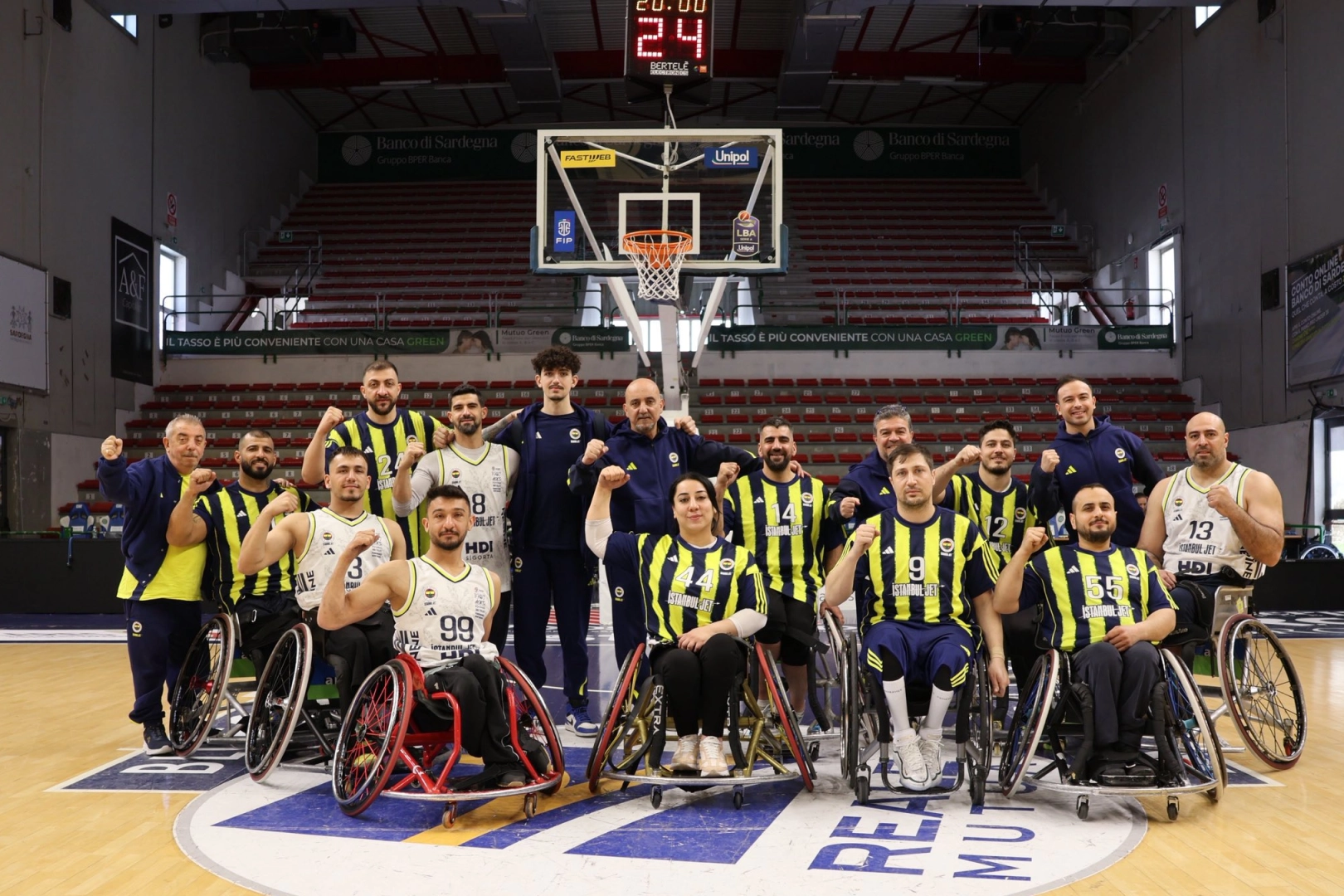 Bakan Bak’tan Fenerbahçe’ye tebrik 