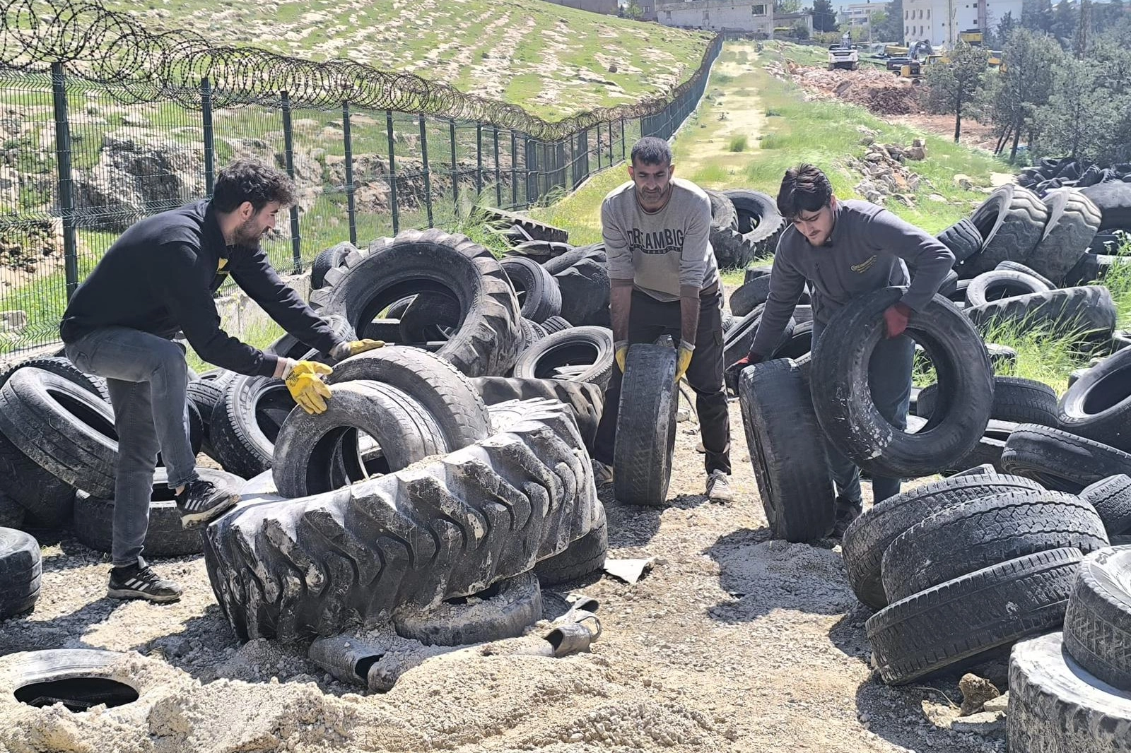 Mardin Büyükşehir, 100 ton atık lastiği geri dönüşüme kazandırdı 