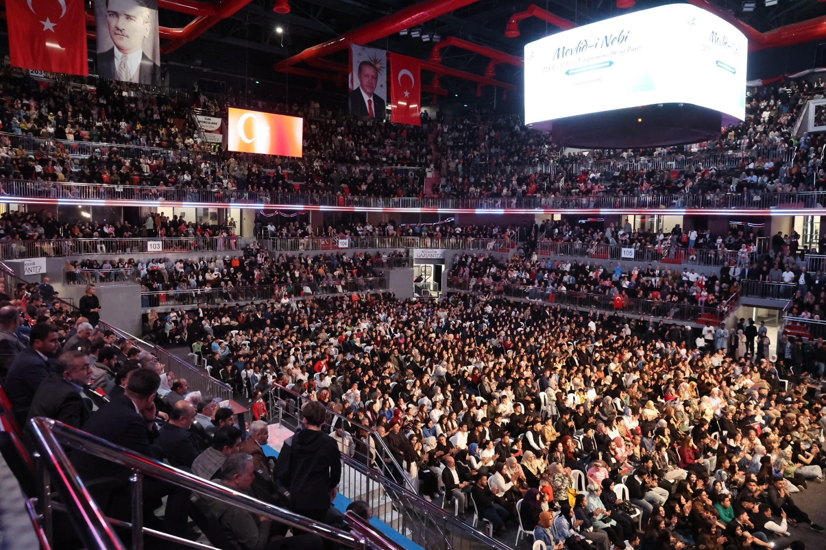 Gaziantep'te Mevlid-i Nebi'de 5 bin vatandaş buluştu 