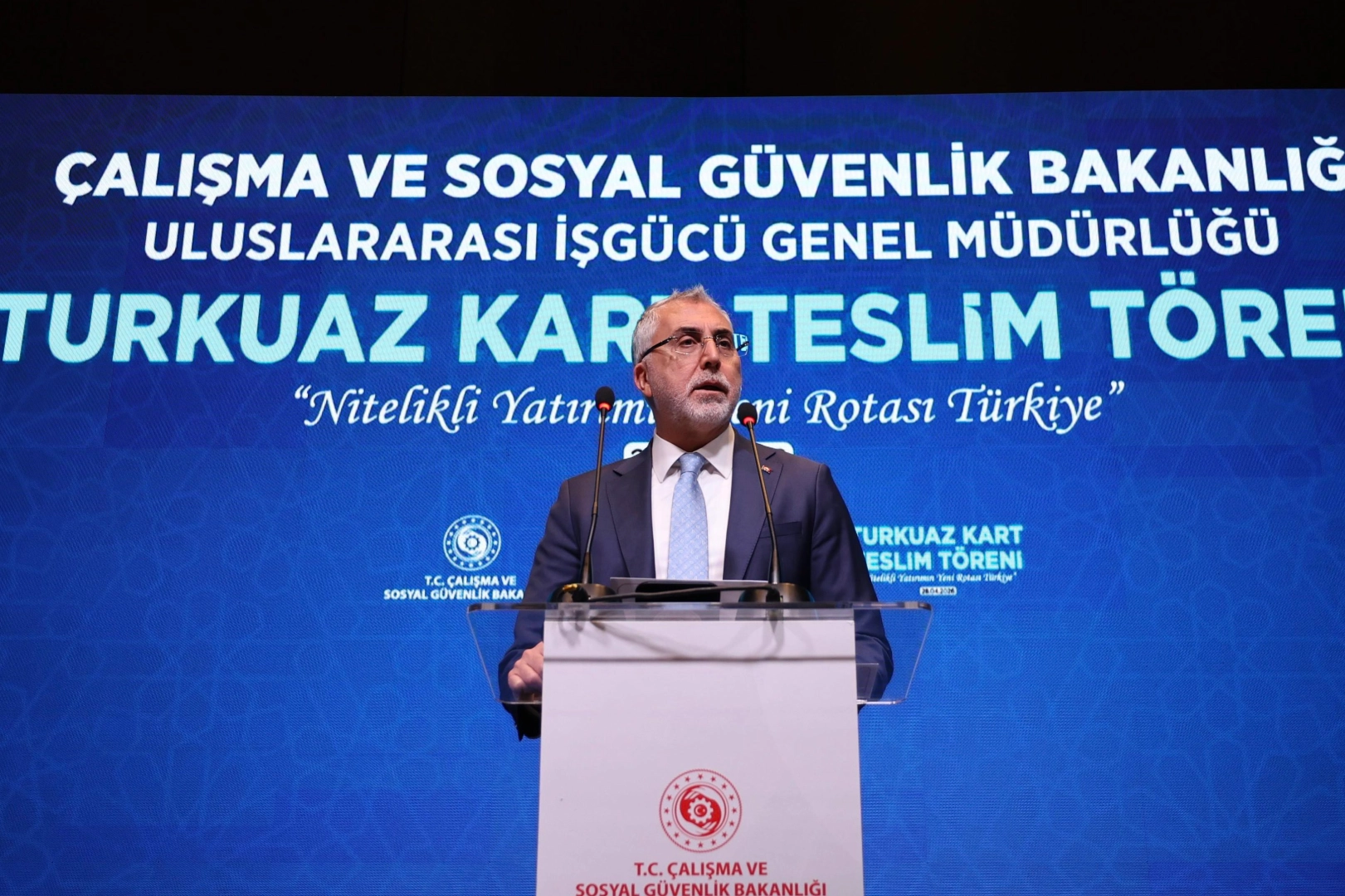 Bakan Işıkhan Turkuaz Kart sahipleriyle buluştu 