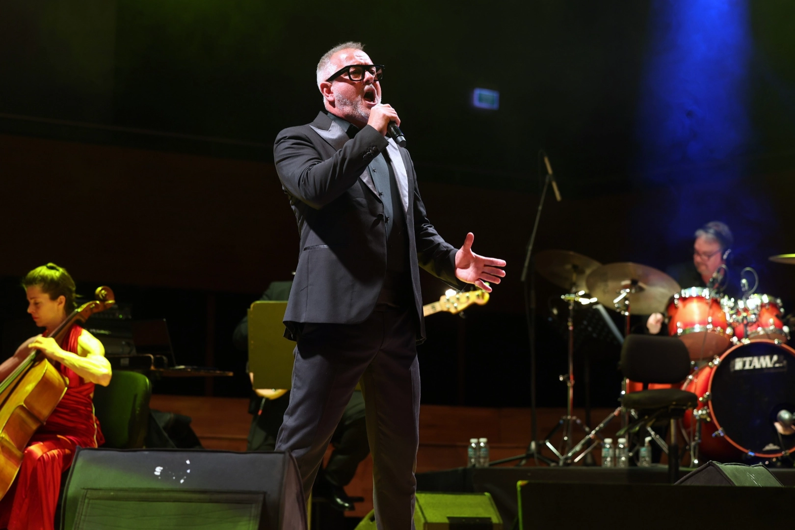 Luca Minnelli İzmir’de büyüledi 