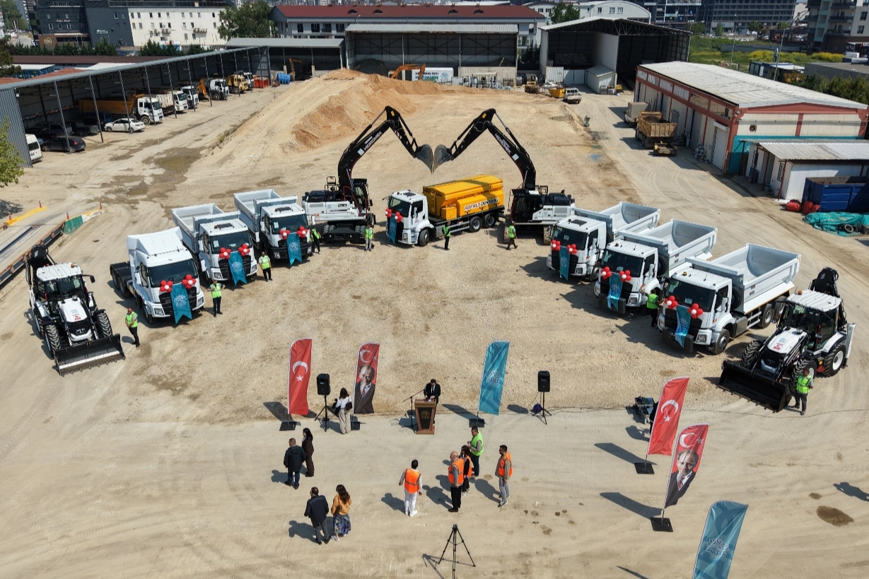 Bursa Nilüfer'in yeni araçları yollarda 