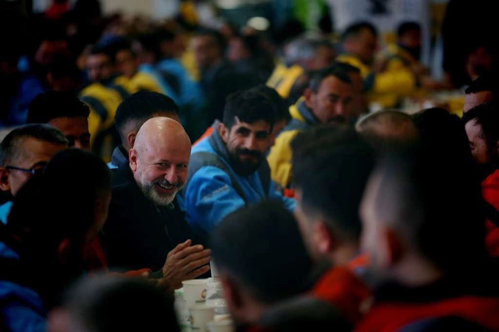 İşçi dostu başkandan 1 Mayıs mesajı 