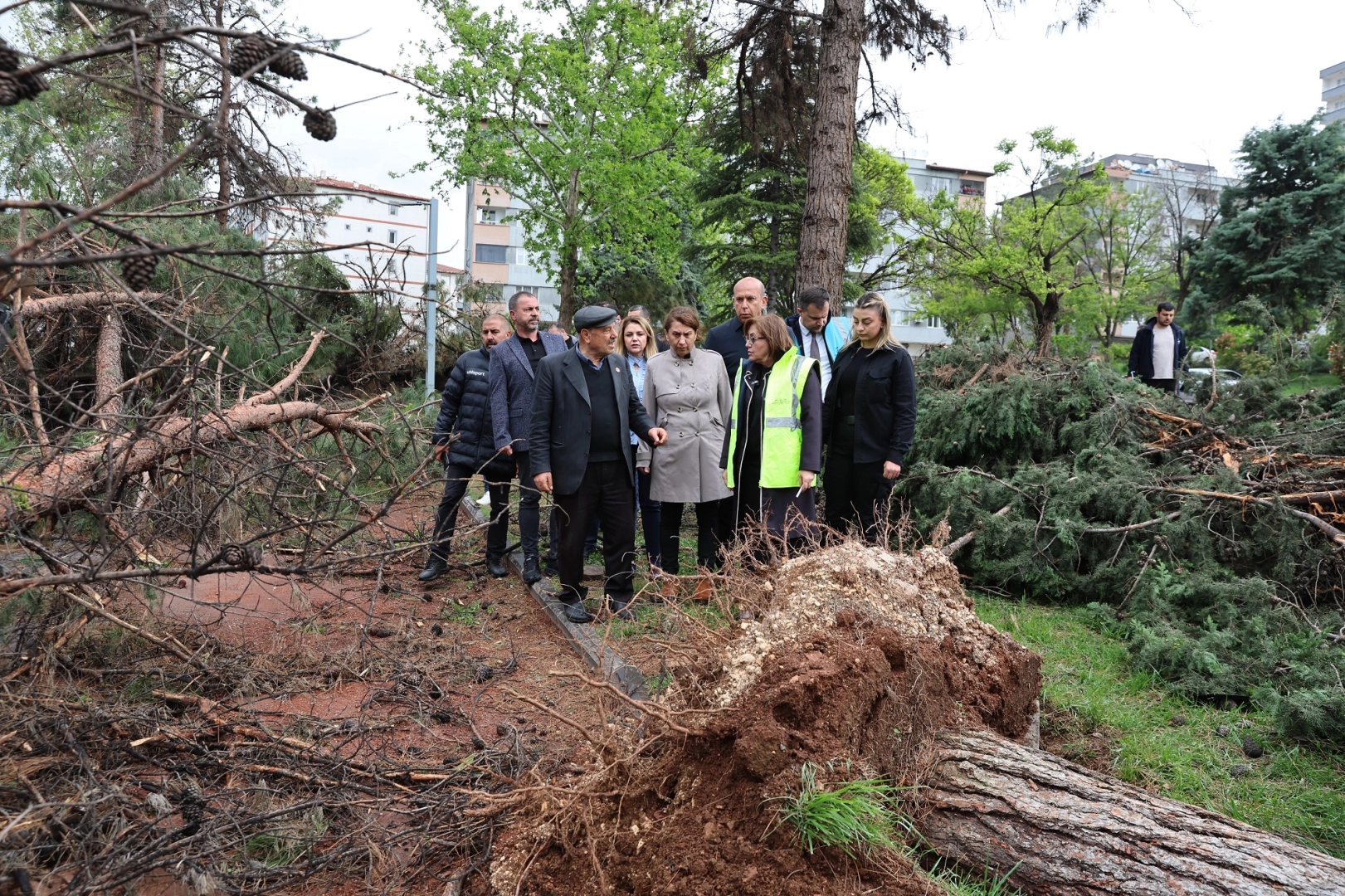 Gaziantep’te 'süper hücre'ye karşı tüm ekipler sahada 