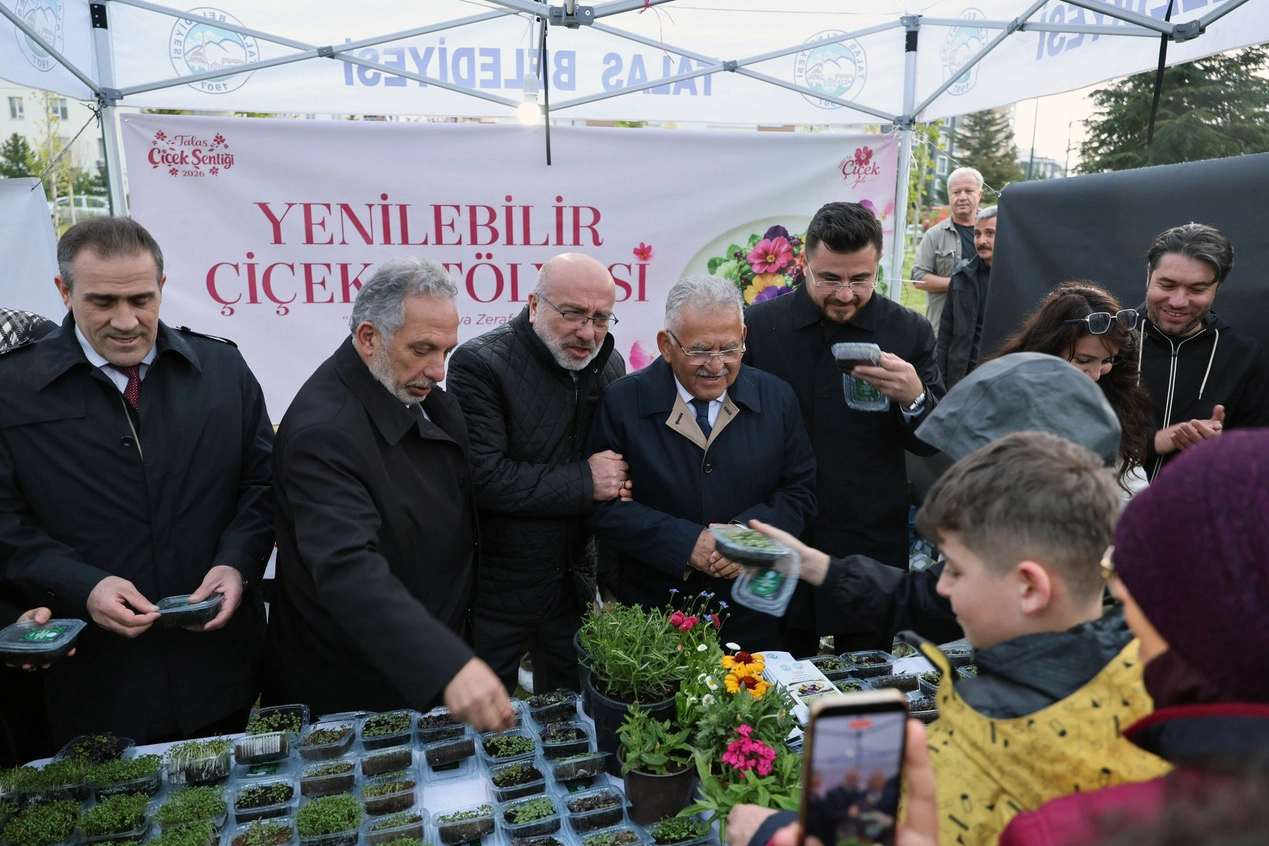 Kayseri Talas'ta Çiçek Şenliği coşkuyla başladı 