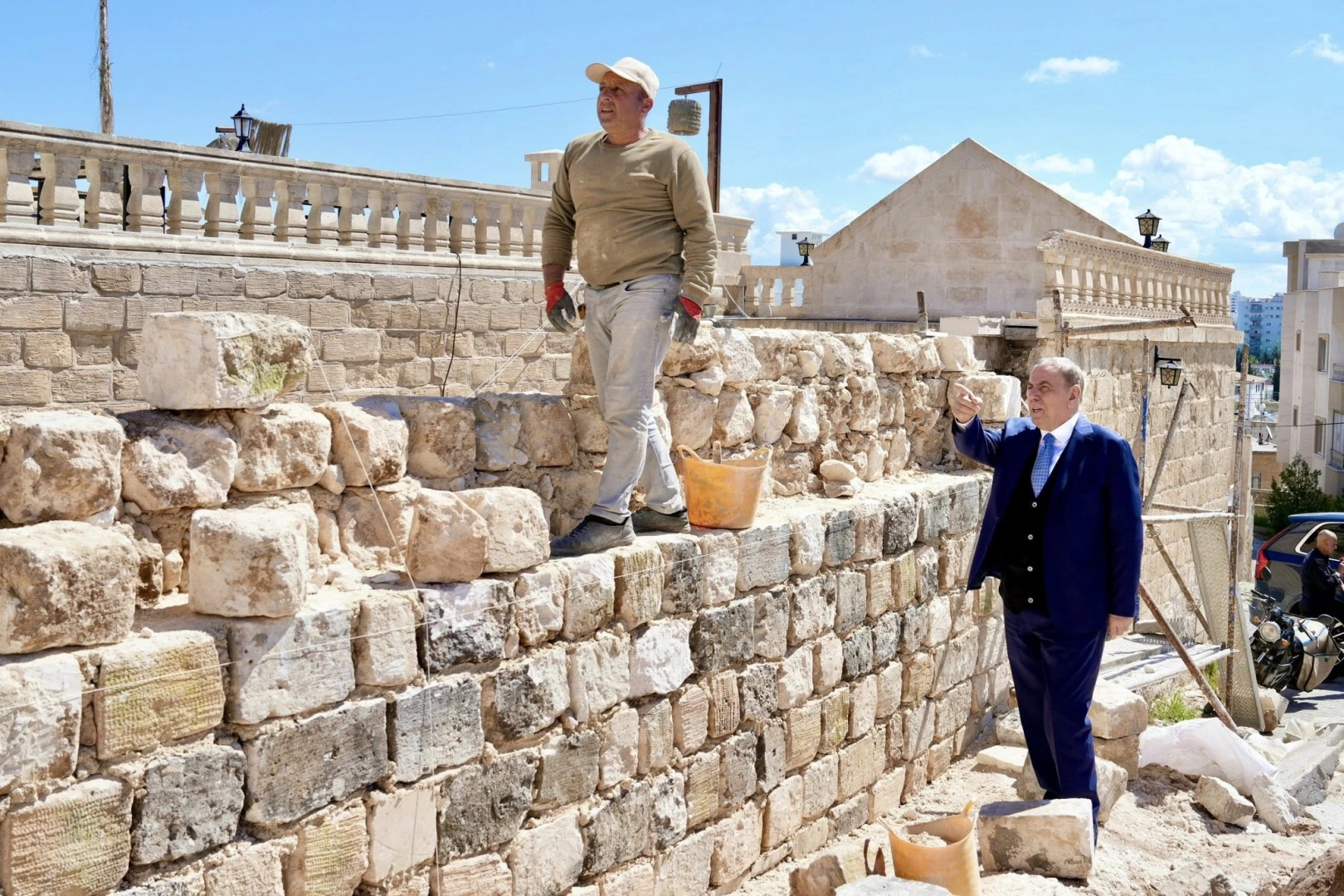 Midyat’ta tarihi doku 'katori' taşıyla hayat buluyor 