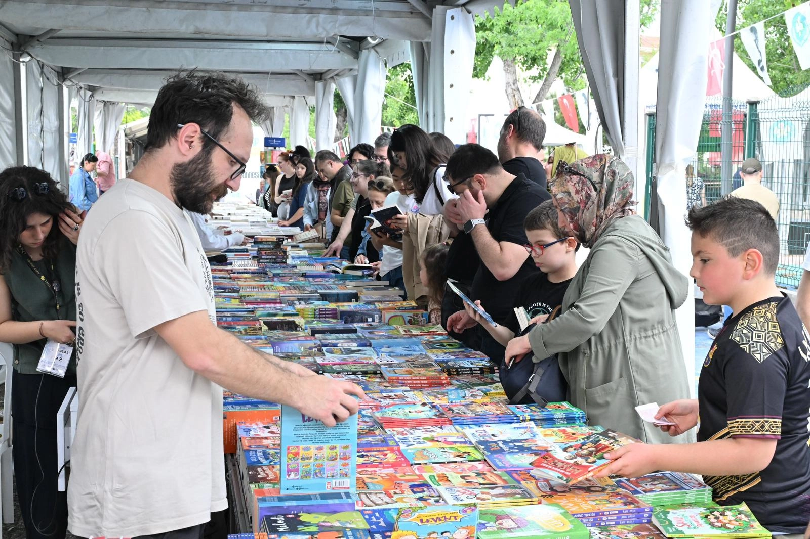 Manisa Kitap Fuarı’nda edebiyat şöleni 