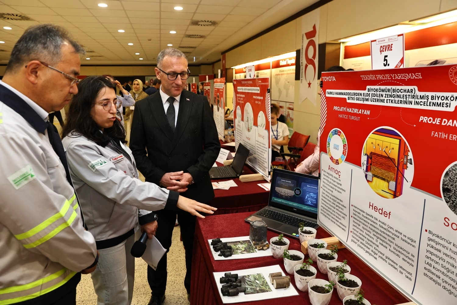 Sakarya'da teknoloji ve çevre odaklı projeler yarıştı 