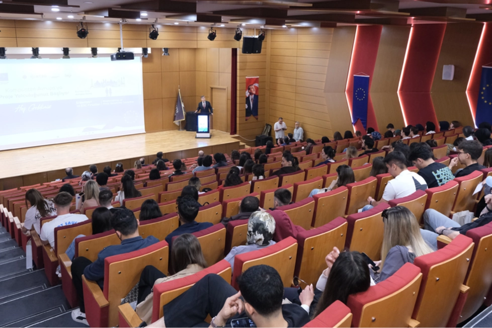 Kampüsten Avrupa’ya açılan fırsat kapısı Bursa’da konuşuldu 