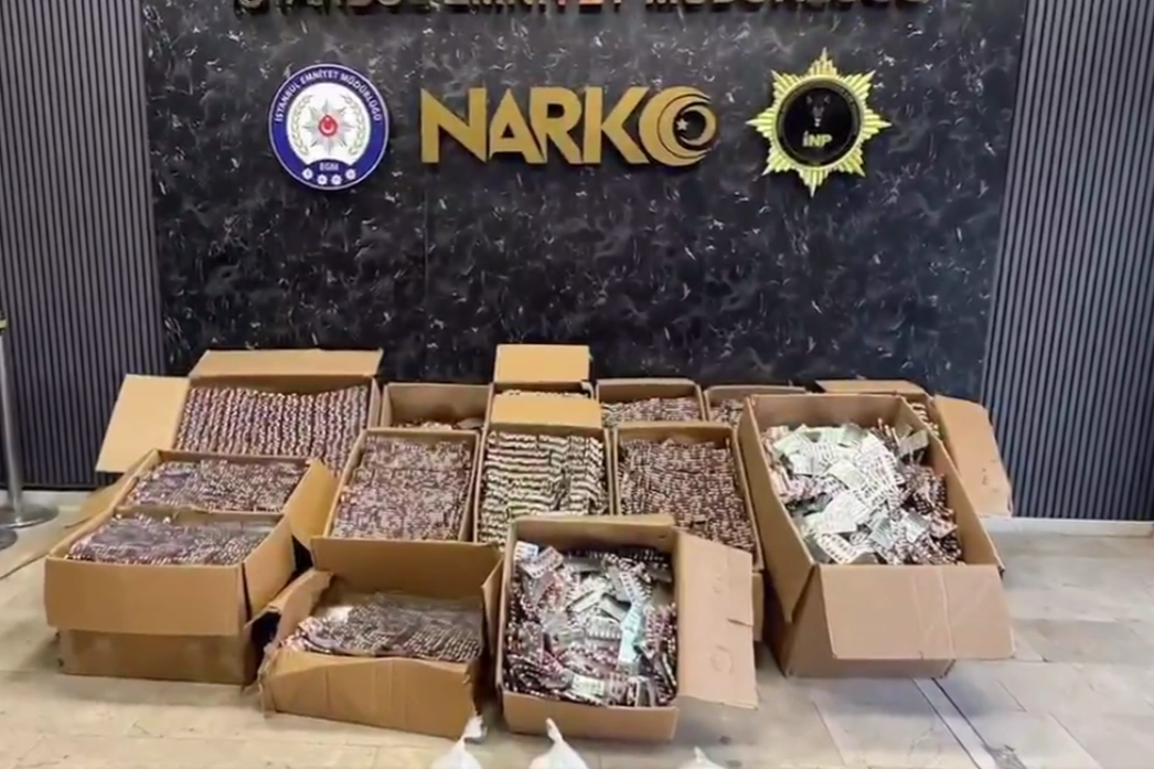 İstanbul’da 560 bin sentetik hap ele geçirildi 