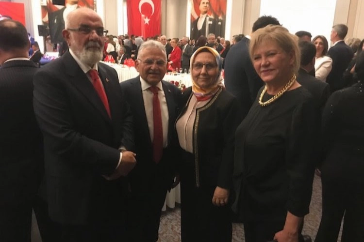 Memduh Büyükkılıç'tan 19 Mayıs mesajı 