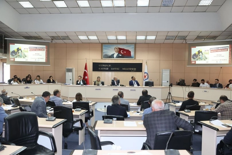 Denizli'de çiftçiye tohum, dar gelirliye bayram desteği 